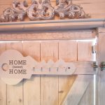 Holzspielhaus Tür zum Verriegeln