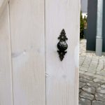 Holzspielhaus Türknauf innen